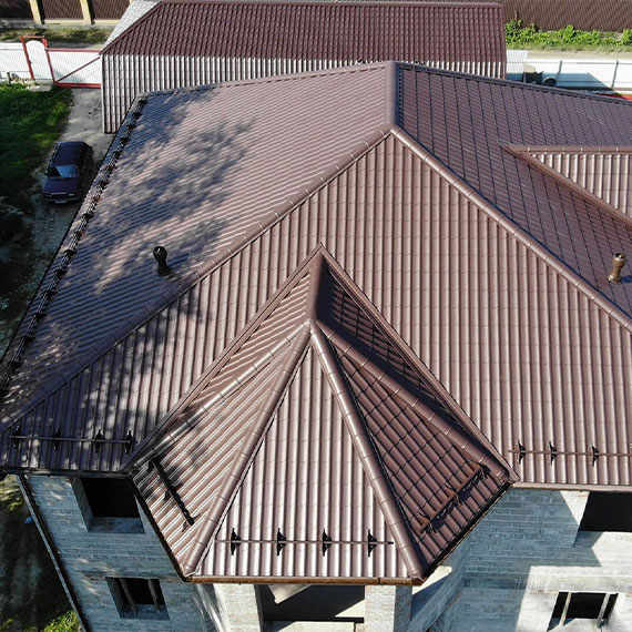 Монтаж сложной крыши и кровли в Жуковке и Брянской области